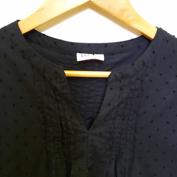 Flowy Gap Black Blouse - Picture 4 of 5